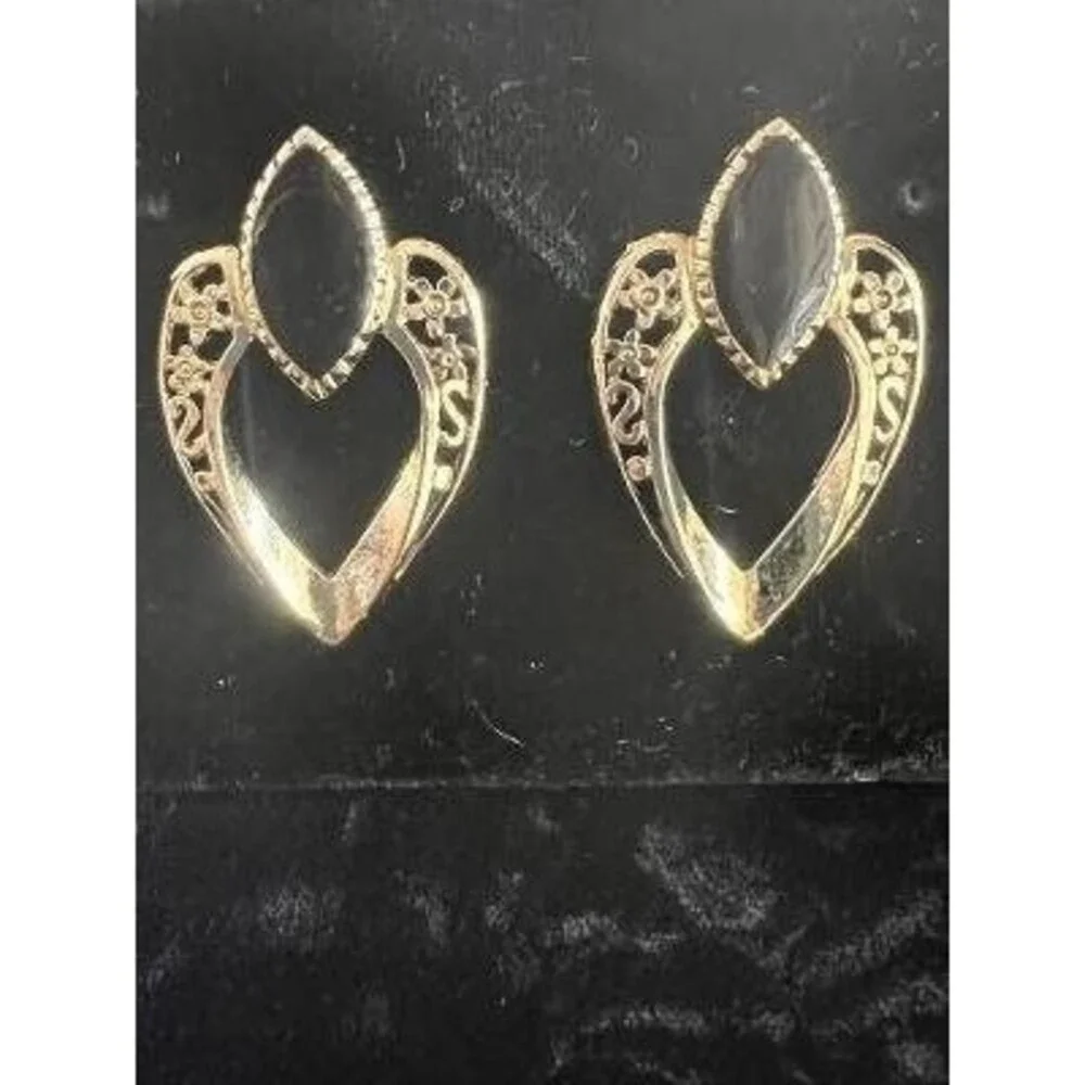 Vintage Goldtone with Black Enamel Filigree Style Heart Design Earrings